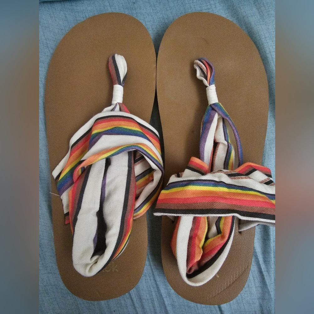 Sanuk Yoga Sling Pride Size M11/W12 Wide Fit